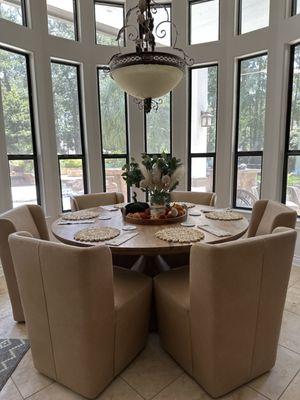 Table and chairs from HFH