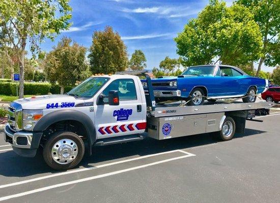 College Towing offers light duty towing for cars, trucks, SUVs, service vans, and classic cars throughout San Luis Obispo county.