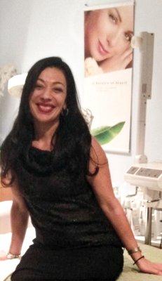 As a passionate esthetician, my mission is to promote wellness and empower others to feel confident in their skin- Maria owner/esthetician