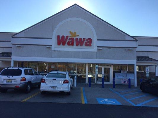 You can conveniently enter and exit this Wawa off the main highway, not a side road. Thank you!