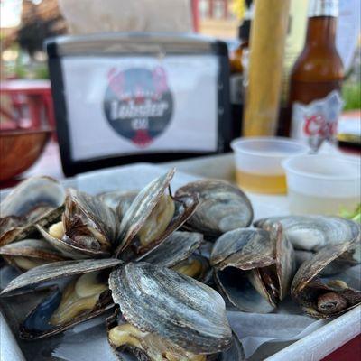 One of the few places in Bat Harbor with steamer clams