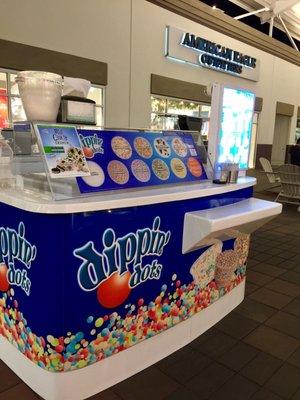 I'm so glad they have dippin' dots here.  My little ones favorite.