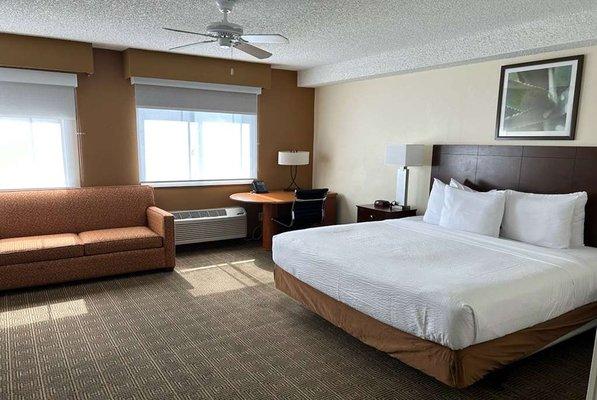 La Quinta Inn & Suites By Wyndham Orlando South