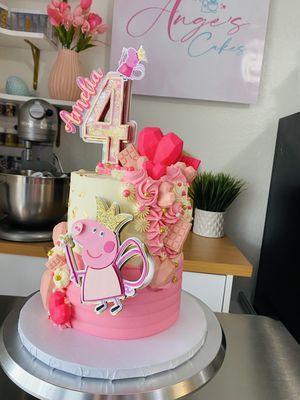 Peppa Pig Cake