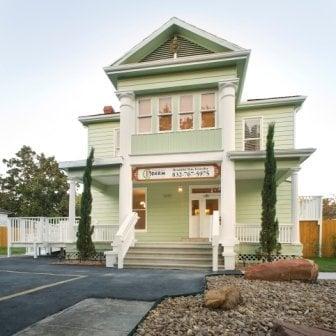 Beautiful neighborhood setting to get your skin taken care of.