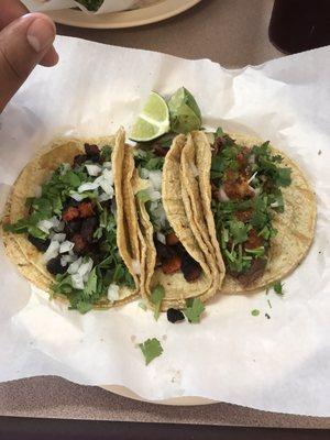 Tacos al pastor.