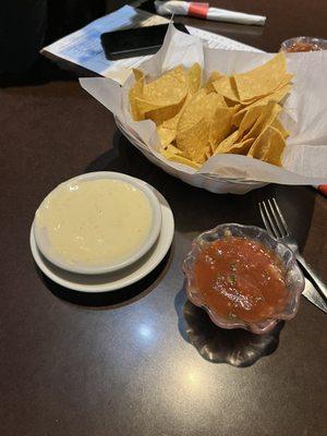 Queso and salsa