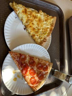 Mac and cheese pizza and pepperoni pizza