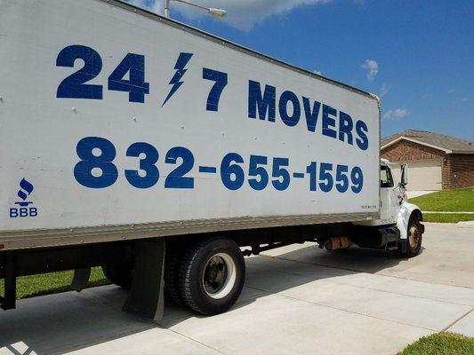 24ft box truck