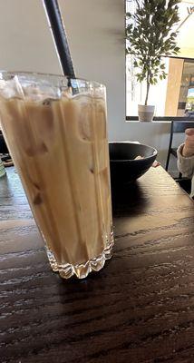 Iced oatmilk Latte