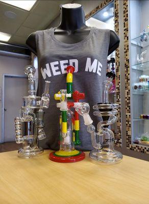 420 friendly t-shirt bongs an Rigs check them out ‼