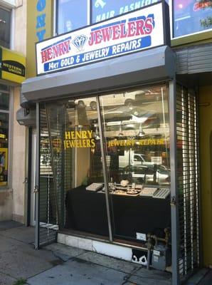 Henry's Jewelers