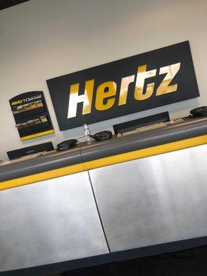 Hertz Car Rental - Houston - Gulf Freeway HLE