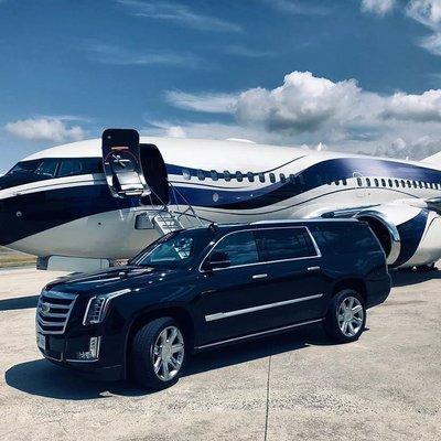 Best airport car service NJ, private driver for airport, affordable limo service NYC, taxi to Newark airport, reliable airport transfer