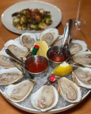 1 Dozen Raw Oysters