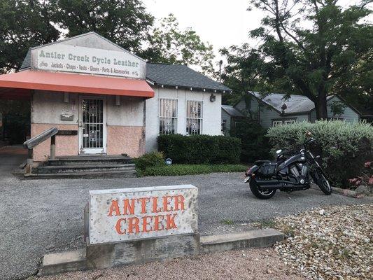 Antler Creek Cycle Leathers