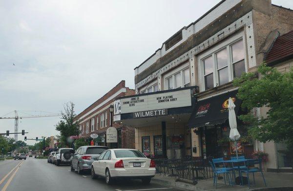 Wilmette Theatre