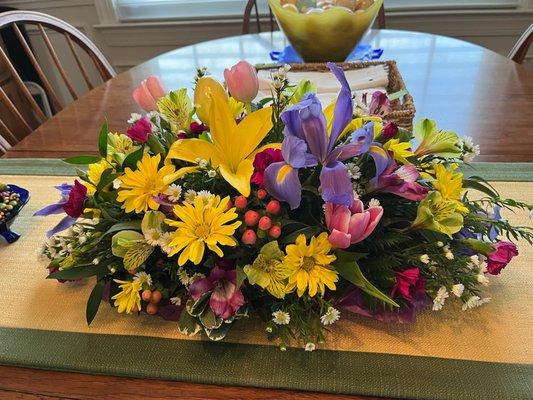 So pleased at what a beautiful centerpiece for Easter. It was a perfect gift.