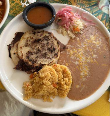 bean & cheese pupusa plate