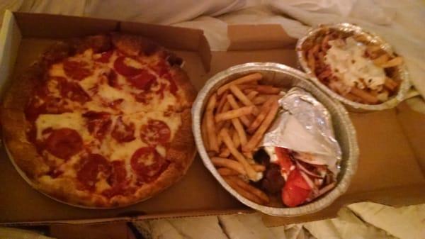 Pepperoni pizza, gyro, and chili cheese fries! Yum!