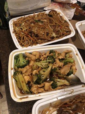 Roast Pork Lo Mein & Chicken w/ Broccoli in Garlic Sauce