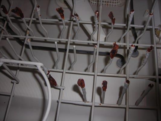 This is the good rack of the dish washer! The dishwasher was Looked at the first week of January 2013. Very sad!