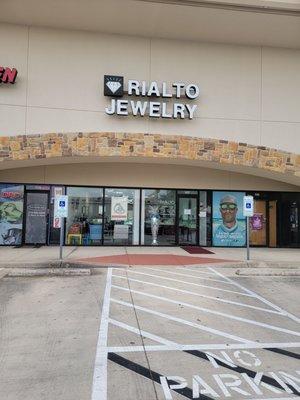 Excellent place for your jewelry or watch needs.....