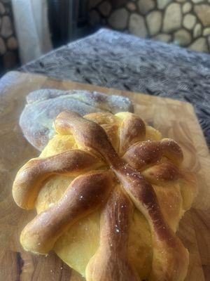 Pan de muerto !My fave is the one with sugar and butter  on top ...yummy