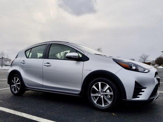 Toyota IM 2018 and Toyota Prius C 2018