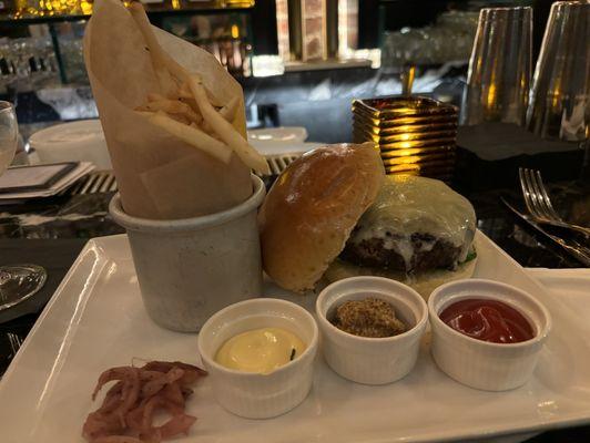 The 10 oz. Smoke Burger