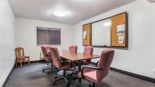 M MeetingRoom