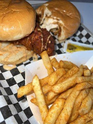 Hot Chicken & Fries (no coleslaw) #Combo 1