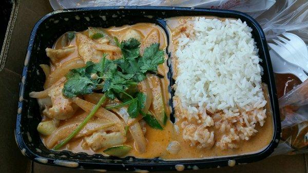 Red Curry Chicken with White Rice Lunch Special. So delish!