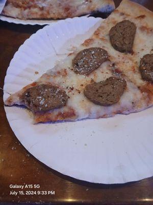 Meatball pizza made fresh