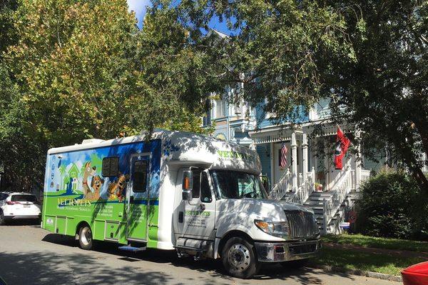 Vet to Pets Mobile hospital at your front door.