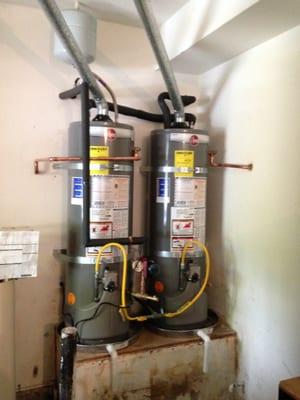 This is a dual 40 gallon (Professional Series)set up installed in Newport Coast. This unit also has an expansion tank & a recirculation pump