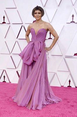 Halle Berry in Dolce&Gabana gown Oscars 2021