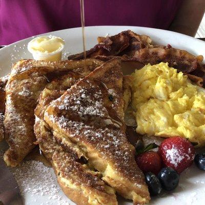 Basic breakfast, with optional French toast.