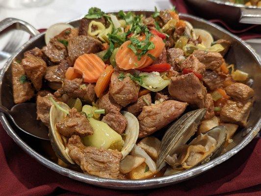 Carne de Porco à Alentejana