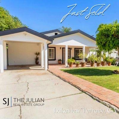 Beautiful 4 bedroom and 3 bathroom Lakeview Terrace. Outside presents a lush green yard that includes a lemon tree and tons of privacy.