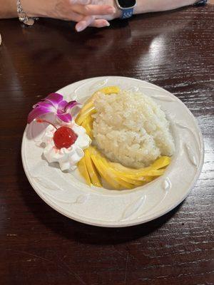 Mango sticky rice