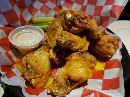 Garlic parm wings