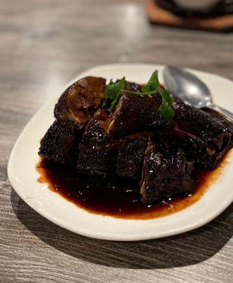 Shanghai Style Braised Duck