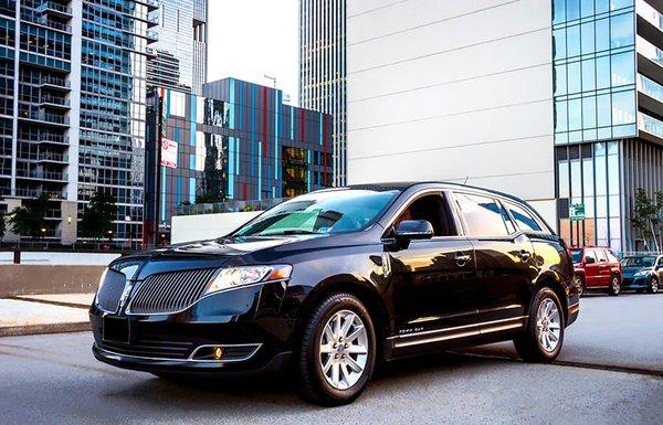 Private car Newark airport, NYC airport chauffeur, best limo service NJ, reliable airport taxi, VIP driver JFK, Newark airport shuttle