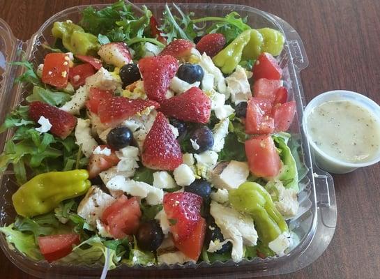 Fandangled Salad W Chicken, Romaine, Kale, Spinach, Feta, Blueberries, Strawberries, Almonds, Blueberry Pomegranate Vinaigrette