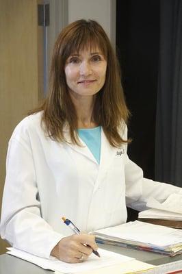 Ellen Dayon, M.D.
Board Certified in Internal Medicine