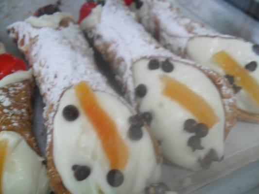 Cannoli delux