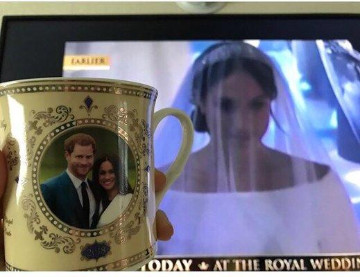 I'm glad with my Harry & Meghan wedding mug I got . Nice colour & good quality.