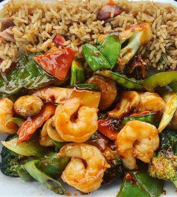 Shrimp and vegetables in garlic sauce, and pork fried rice