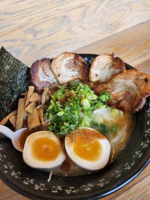 Black garlic deluxe ramen